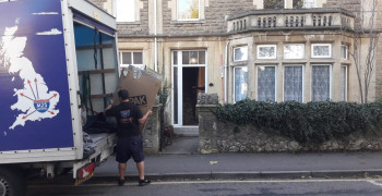 Thumbnail photo by Linnea of M25 Movers