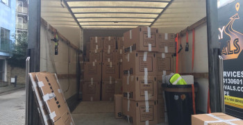 Thumbnail photo by Charlie Dom of Easy Way Removals Ltd