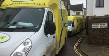 Thumbnail photo by Lester Mccarthy of Sunnyside Removals