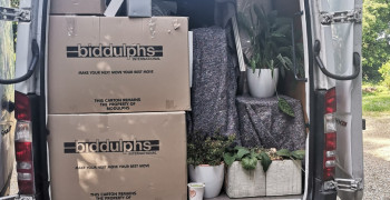Second thumbnail photo by Thomas K of DeMi Van Removals