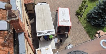 Thumbnail photo by Timo Haffner of Starke Arme