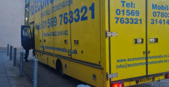 Thumbnail photo by Catherine Scotcher of Economove Removals