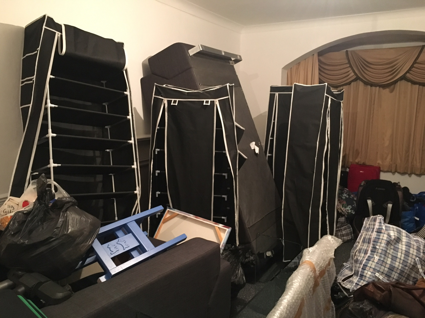 Photo by Murtaza Ahmed of Fantastic Removals - Large