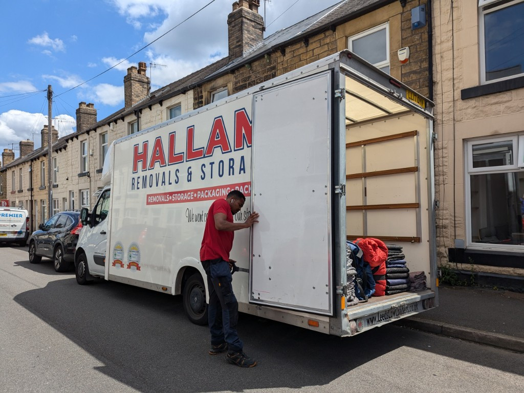 Second photo by Steven Tao of Hallam Removals & Storage - Large