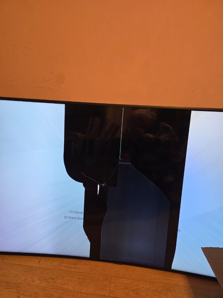 Second photo by Katarzyna Tokarek of Apex Removals & Storage Group - Large