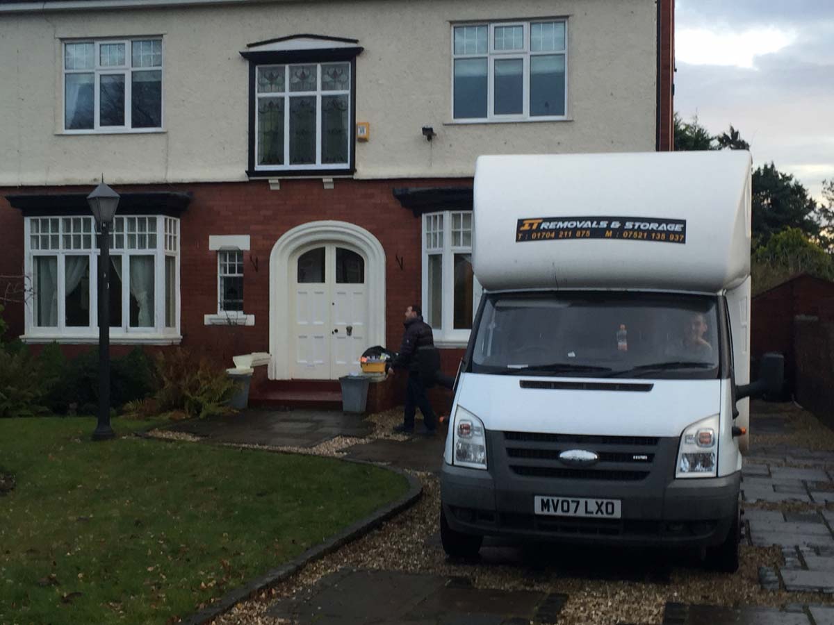 Photo by Sue And Andy of IT Removals & Storage - Large