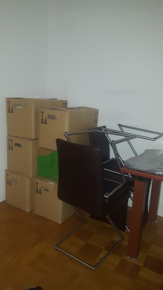 Photo by Maygut of Ryl Umzüge - Large