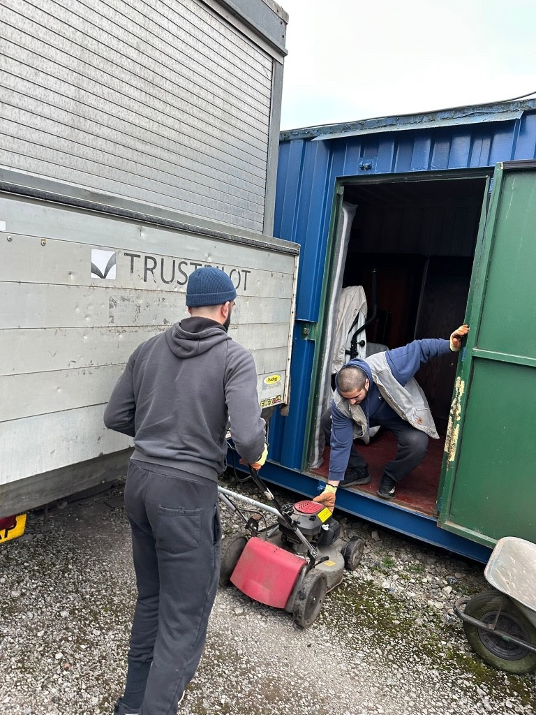 Photo by Hamzah Muhammad of Mr Ts Removals - Large