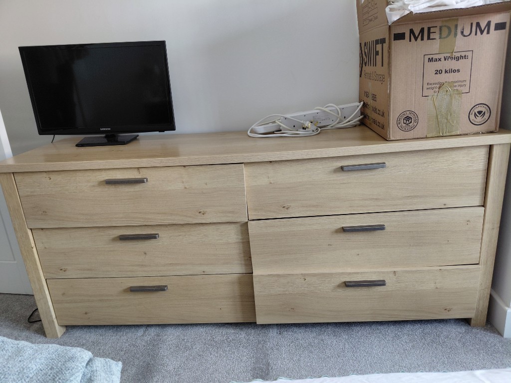 Second photo by Debbie Poole of Swift Removals & Storage - Large