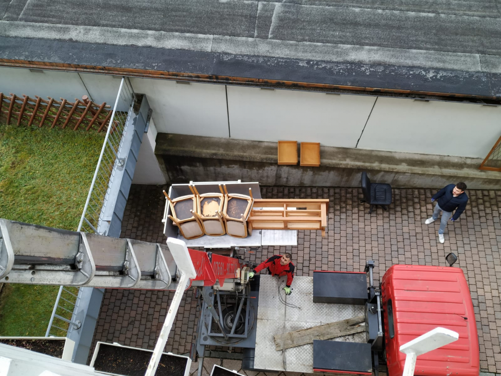 Second photo by Ralf Pfeuffer of Hajdini Umzüge - Large