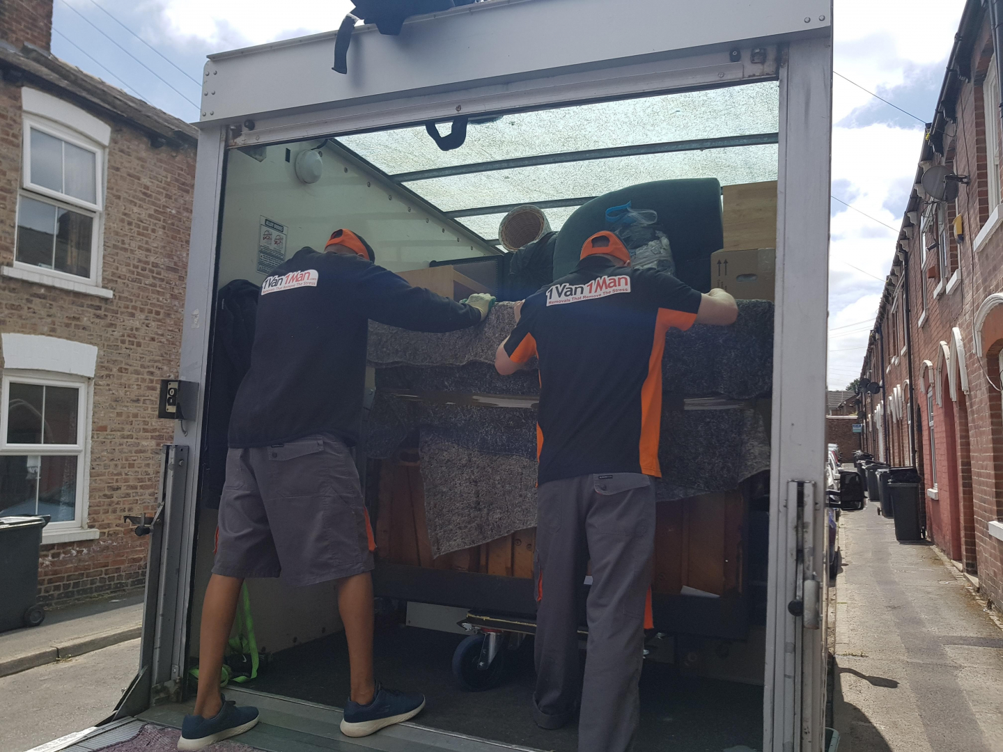 Photo by Sadie Simons of 1 Van 1 Man Removals - Large