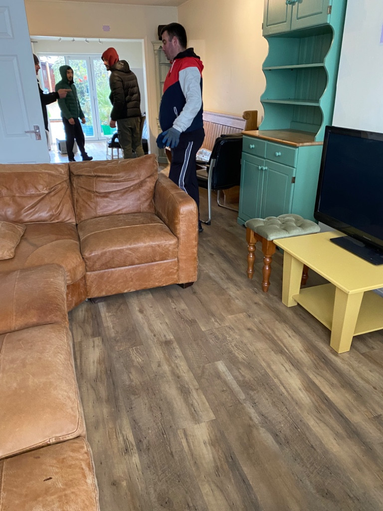 Photo by Mrs A Stroud of Movivan Removals Ltd - Large