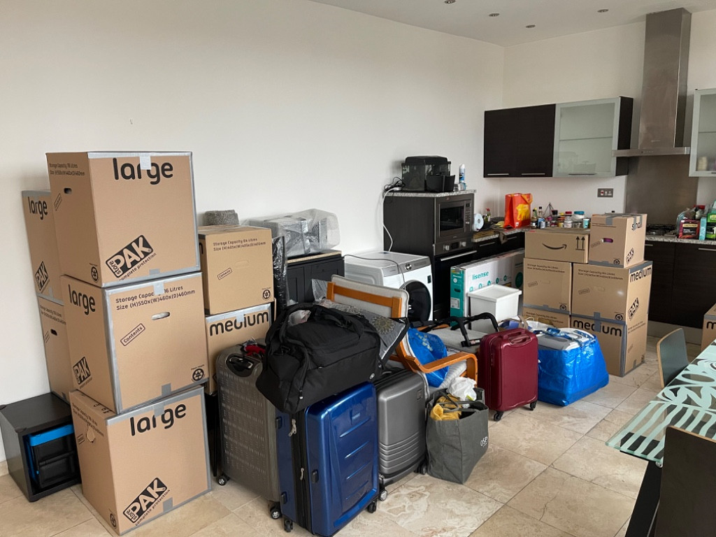 Photo by Karl Joseph Martin of Removals Expert - Large