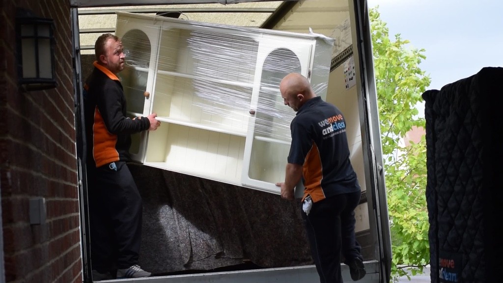 Second photo by Mikolaj Schulz of We Move and Clean - Large