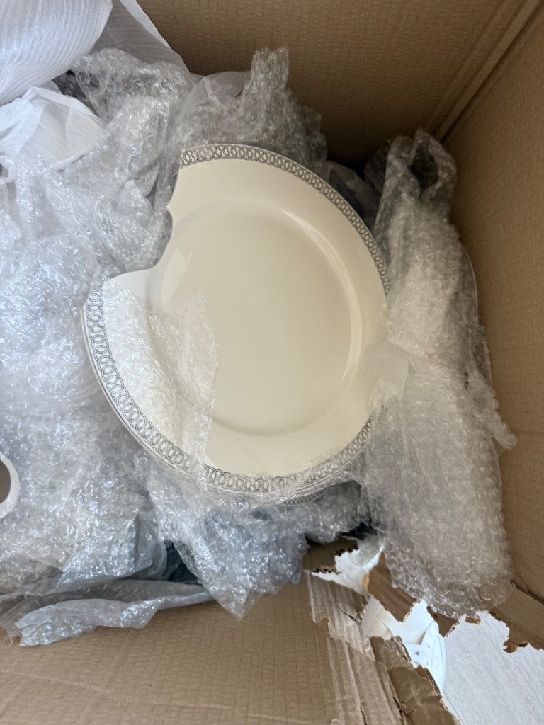 Second photo by Daniel Fitzgerald of PSS International Removals - Large