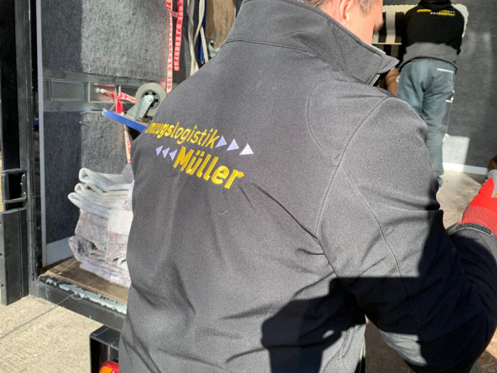 Second photo by Mariam of Umzugslogistik Müller - Large