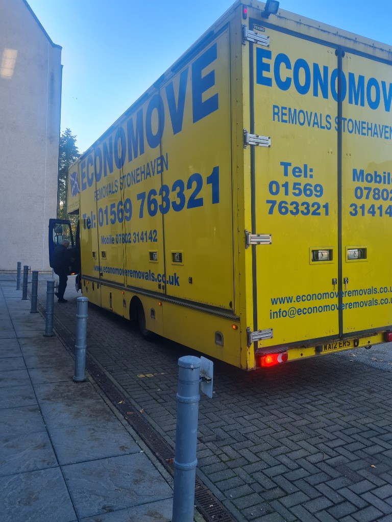 Photo by Catherine Scotcher of Economove Removals - Large