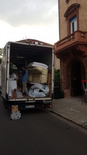 Second photo by Ralf Köhler of Movinga - Large