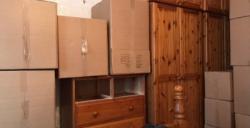 Thumbnail photo by Janet Misir of Casey's Removals