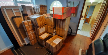 Thumbnail photo by Peter Knox of Total Moving Solutions Ltd