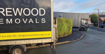 Second thumbnail photo by Karen Thompson of Brewood Removals 