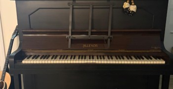 Thumbnail photo by Rona Girvan of VK Removals & Storage Ltd