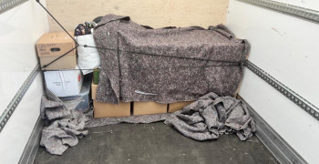 Second thumbnail photo by Cecile Vadas of France Removals