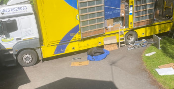 Second thumbnail photo by David Kelham of Sunnyside Removals
