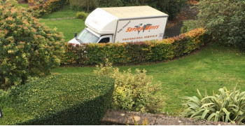 Thumbnail photo by Mark Shraga of Superb Moves