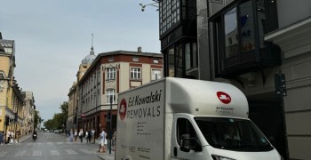Thumbnail photo by Jakub Nowak of Ed Kowalski Removals