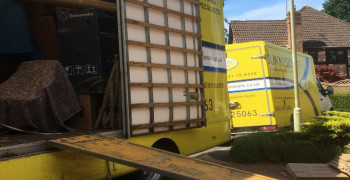 Second thumbnail photo by Claire Crombie of Sunnyside Removals