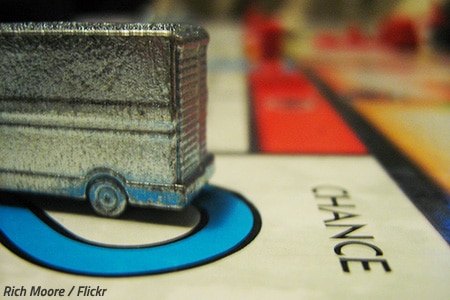 How to move during peak moving season