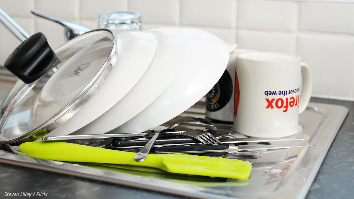 How to Pack Plates and Glasses for Moving